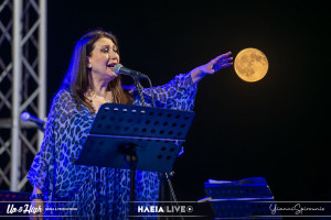 Κατάκολο: Η Μαντώ και ο Γιώργος Φακανάς παρέσυραν τον κόσμο σε ένα μουσικό κινηματογραφικό ταξίδι