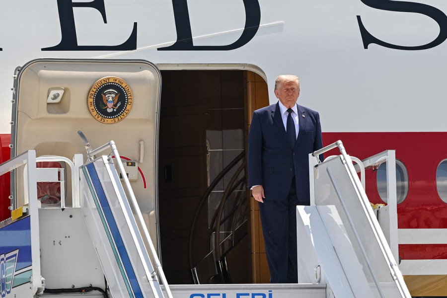 Washington Post: Απειλή από το Ιράν ανάγκασε τον Τραμπ να αλλάξει αεροπλάνο στην Τουρκία