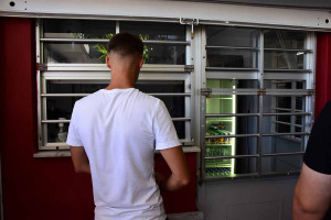 Τέλος πατατάκια και σοκολάτες στα σχολικά κυλικεία: Η λίστα με τα απαγορευμένα σνακ