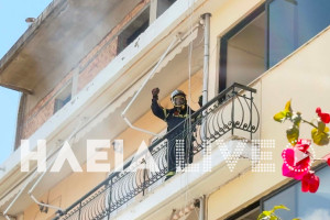 Φωτιά σε τριώροφο κτίριο στον Πύργο – Ισχυρή κινητοποίηση της Πυροσβεστικής στην πάροδο της Βύρωνος