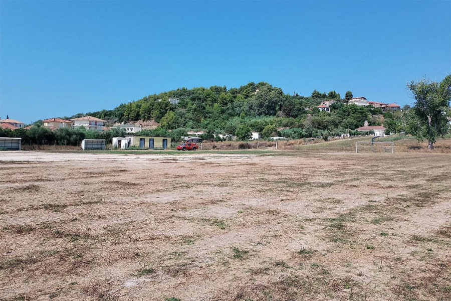 Ξεκινούν τα έργα στο γήπεδο Σαλμώνης από τον Δήμο Πύργου