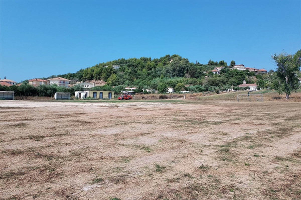 Ξεκινούν τα έργα στο γήπεδο Σαλμώνης από τον Δήμο Πύργου
