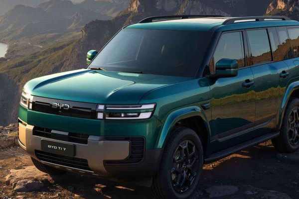 Η BYD ετοιμάζει επταθέσιο SUV απέναντι στο Defender
