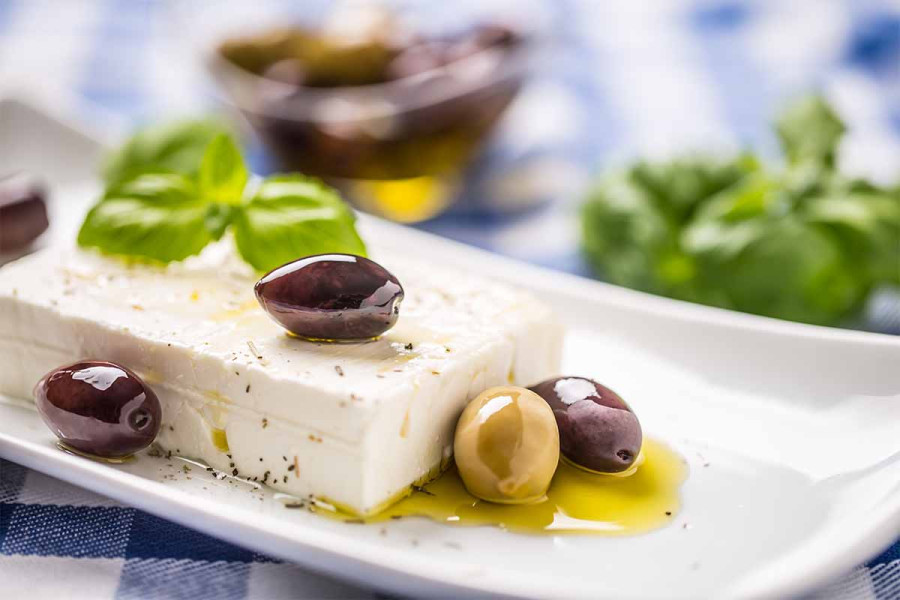 Η ευλογιά των προβάτων περνάει στο... τραπέζι: Ξεφεύγουν οι τιμές, κίνδυνος για γάλα, φέτα και κιμά