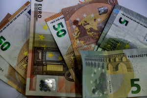 Ριζικές αλλαγές στα επιδόματα: Έρχεται ψηφιακό μητρώο, στο «τραπέζι» τα κριτήρια