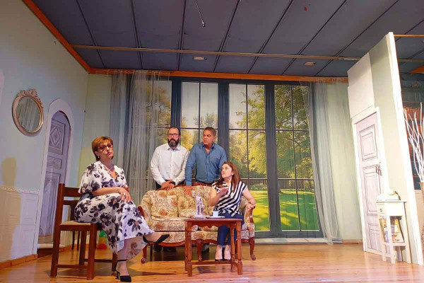 Θεατρική Ομάδα του Συλλόγου Φιλοπροόδων Ζαχάρως: Ανεβάζουν την «Υπόθεση στην οδό Λουρσίν»
