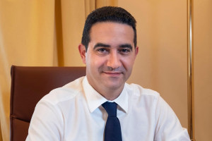 Κατρίνης: Το Πολυτεχνείο μας υπενθυμίζει ότι η ευθύνη για τη δημοκρατία ανήκει σε όλους μας