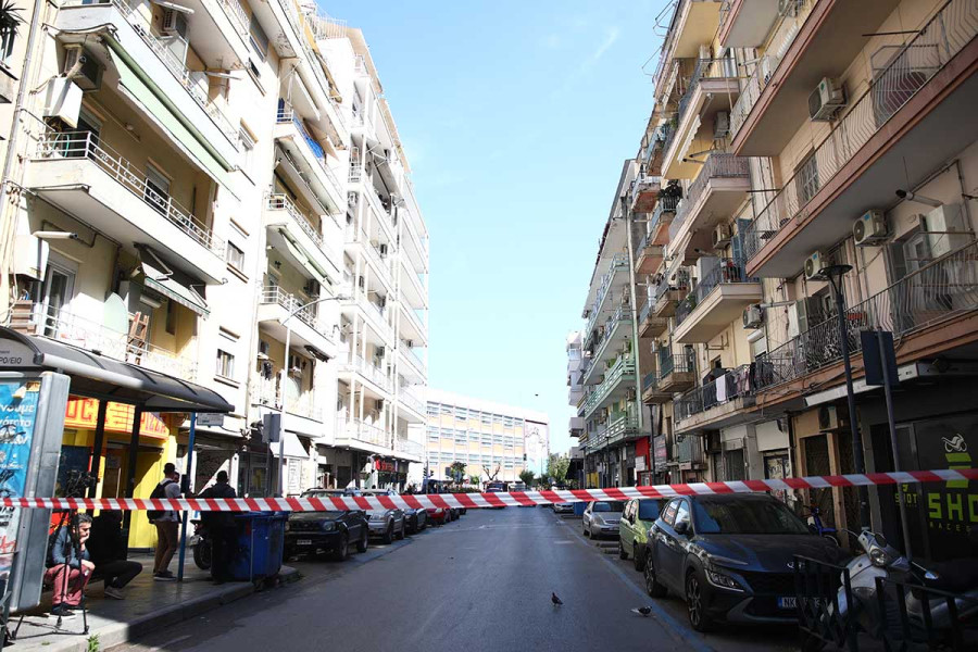 Πειραιάς: Ερευνούν όλα τα ενδεχόμενα για το θάνατο 24χρονης από μπαλκόνι