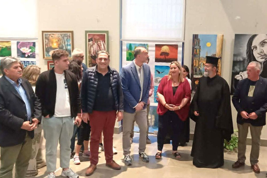Με επιτυχία πραγματοποιήθηκαν τα εγκαίνια της έκθεσης ζωγραφικής «Αισθήματα και Χρώματα», στον Πολυχώρο Πολιτισμού Δήμου Ήλιδας