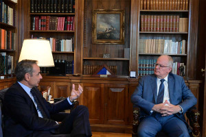 Μητσοτάκης: Το μνημείο του Αγνώστου Στρατιώτη έχει συμβολικό βάρος- Να διαφυλάξουμε το χαρακτήρα του