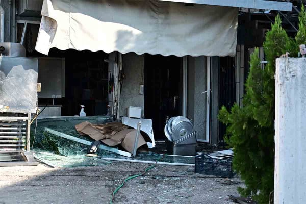 Έκρηξη σε ταβέρνα στο Μαρούσι: Με εγκαύματα δύο γυναίκες στο νοσοκομείο