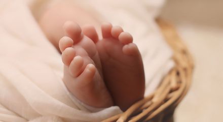 Επίδομα γέννησης: Πληρώνονται αναδρομικά 36 εκατ. σε 59.000 μητέρες - Οι δικαιούχοι