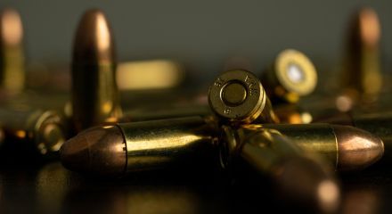 Άνω Λιόσια: Αδέσποτη σφαίρα σε σχολείο - «Πολλά όπλα στη Δυτική Αττική»
