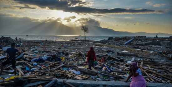 Τσουνάμι στην Ινδονησία: Σχεδόν 2.000 οι νεκροί, πάνω από 5.000 οι αγνοούμενοι!