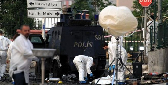 Σε αυξημένο επίπεδο συναγερμού η Τουρκία. Νεκροί αστυνομικοί και ένας στρατιώτης σε τέσσερις διαφορετικές επιθέσεις 