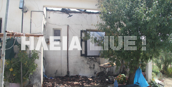 Αμπελόκαμπος Ηλείας: Στάχτη μονοκατοικία απο καντήλι - Σώθηκε την τελευταία στιγμή 30χρονη