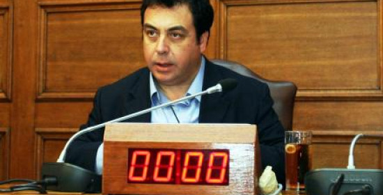 Αντωνακόπουλος: Η Τρόϊκα παραβιάζει διεθνείς συμβάσεις για τα δικαιώματα του παιδιού στην Ελλάδα