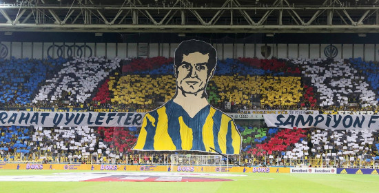 Ο Έλληνας ποδοσφαιριστής που έγινε εθνικός ήρωας στην Τουρκία