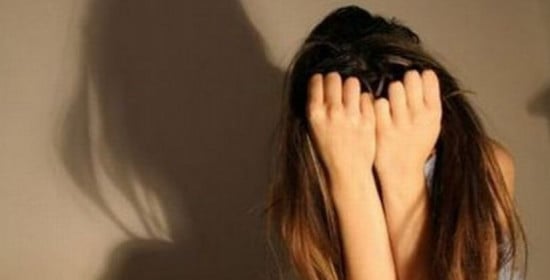 Ηλεία: Προφυλακιστέος 42χρονος κατηγορούμενος για αποπλάνηση ανηλίκης, ασέλγεια και πορνογραφία ανηλίκων