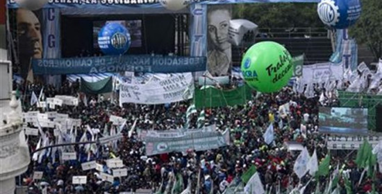 Αργεντινή: Ξεσηκωμός εναντίον της κυβέρνησης Μάκρι