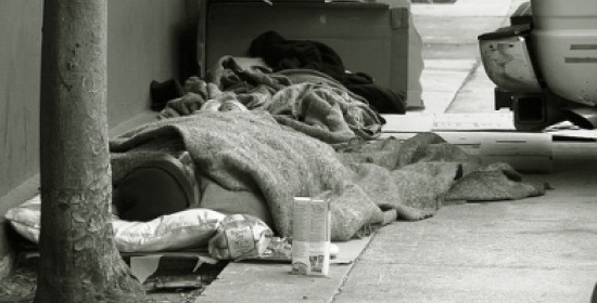 Πληθαίνουν οι άστεγοι και στην Ηλεία 