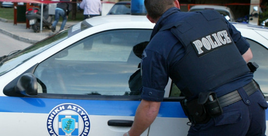 Με "ληγμένα" αλεξίσφαιρα γιλέκα και περιπολικά σε βλάβη οι αστυνομικοί στην Α.Δ. Ηλείας