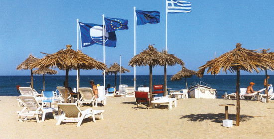 Αφαιρέθηκαν οι Γαλάζιες Σημαίες από 38 ελληνικές ακτές - Δείτε που σε Δυτ. Ελλάδα και Ιόνιο