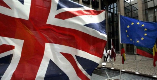 The Sun: Η Βρετανία ετοιμάζεται να αποχαιρετίσει την Ε.Ε.