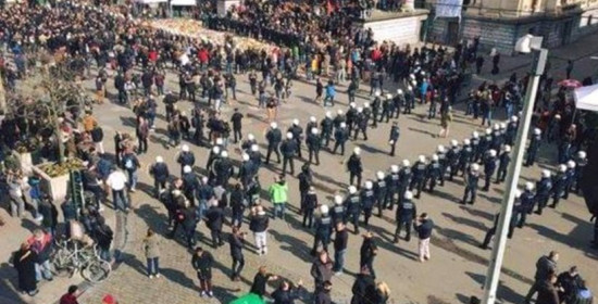 Ακροδεξιοί και αστυνομία μετέτρεψαν σε πεδίο μάχης το κέντρο των Βρυξελλών