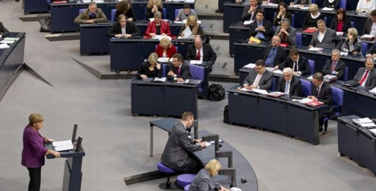 Υπερψηφίστηκε με 454 υπέρ από τη γερμανική βουλή το ελληνικό πρόγραμμα