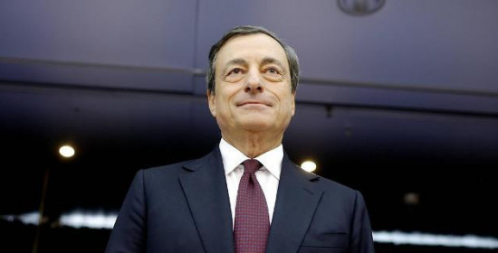 Ντράγκι: Η ΕΚΤ αγοράζει κρατικό χρέος - Ειδικά κριτήρια για την Ελλάδα