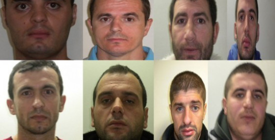 Ναυπακτία: Περικυκλωμένοι οι 5 Αλβανοί δραπέτες - Με το δάχτυλο στη σκανδάλη οι αστυνομικοί!