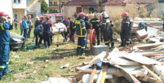 Έκρηξη στα Ιωάννινα: Σοβαρά τραυματισμένος ένας 66χρονος - Η οικογένεια του γλίτωσε γιατί είχε πάει στην εκκλησία!
