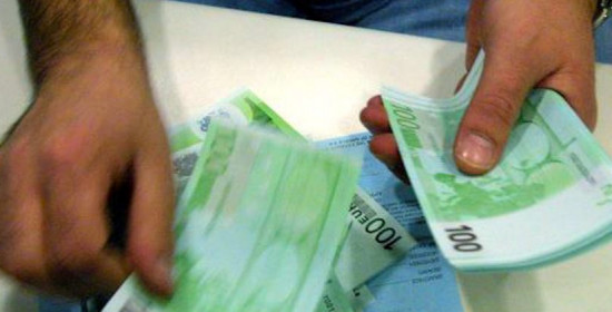 Ζαχάρω: Κλέφτης – ταχυδακτυλουργός "αυγάτισε" τα λεφτά του μέσα σε τράπεζα