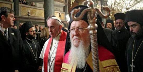 Δείτε τo συλλείτουργο Βαρθολομαίου - Πάπα στο Φανάρι