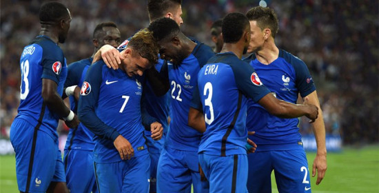 Euro2016: O "νέος Πλατινί" έστειλε (2-0) τη Γαλλία στον τελικό