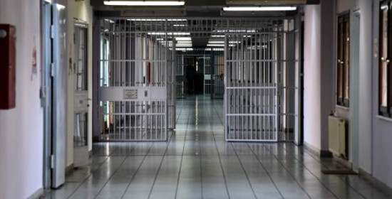  Παρατείνεται ο νόμος Παρασκευόπουλου για την αποσυμφόρηση των φυλακών