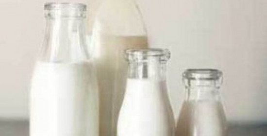 Το γάλα σβήνει καλύτερα τη δίψα των παιδιών