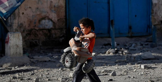 Δάκρυα για τα παιδιά της Γάζας: Τουλάχιστον 392 είναι νεκρά