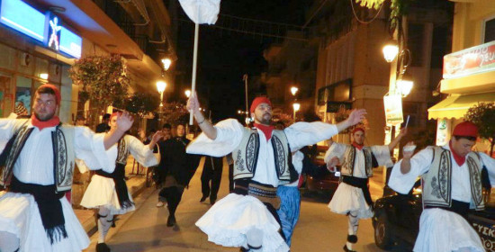 Ηλεία: Αναβίωσε ο Γενιτσαρίτσικος Χορός σε Λεχαινά - Μυρσίνη - Στρούσι (photo & video)