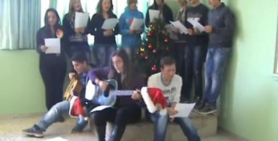 Αμαλιάδα: Οι ευχές των μαθητών του 1ου γυμνασίου με ένα δικό τους βίντεο