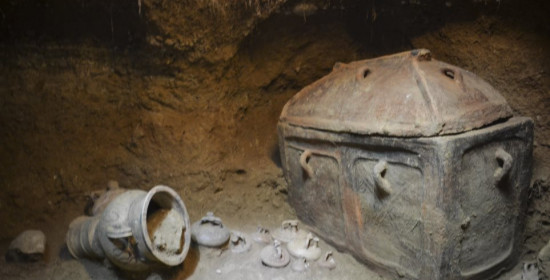 Ιεράπετρα: Στο φως ασύλητος θαλαμοειδής τάφος με λάρνακα και σκελετούς 