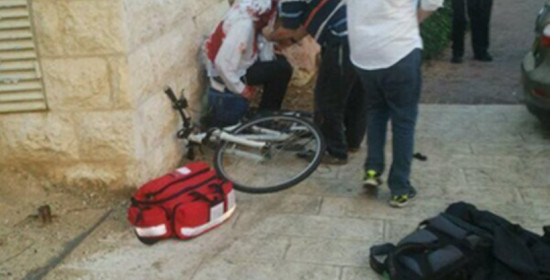 Μακελειό σε συναγωγή στην Ιερουσαλήμ: Έξι νεκροί από επίθεση με τσεκούρια