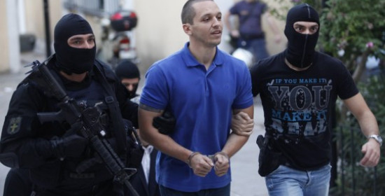 Προφυλακιστέος ο Ηλίας Κασιδιάρης – Τί είπε ο βουλευτής της Χρυσής Αυγής πριν απολογηθεί – Γιατί "απέλυσε" τον δικηγόρο του πριν πάει στο Εφετείο