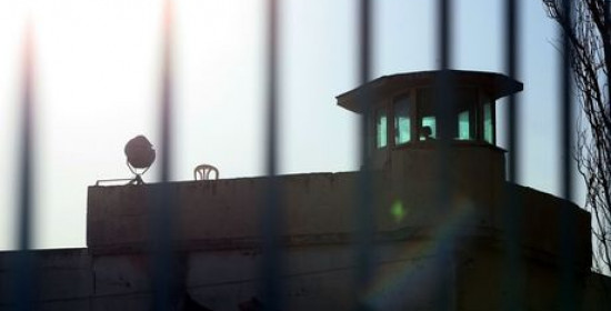 Χειροβομβίδες και όπλο σε κελί στις φυλακές Κορυδαλλού