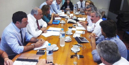 Σύσκεψη στην Πάτρα υπό την προεδρία Μανιάτη για τα πετρέλαια Κατακόλου - Πατραϊκού