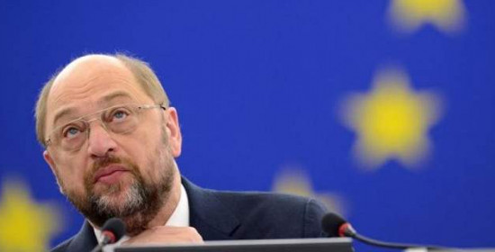 Ο Σουλτς προειδοποιεί: Η ΕΕ κινδυνεύει με διάλυση λόγω προσφυγικού