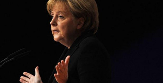 Γιατί η Μέρκελ δεν θέλει να βγει η Ελλάδα από το ευρώ - Η στρατηγική του Βαρουφάκη με τις “φλυαρίες”