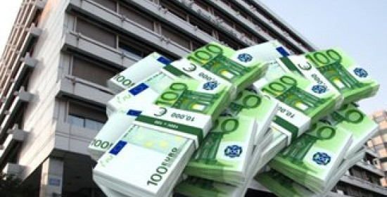 Μείωση ΦΠΑ, έξτρα αφορολόγητο 1.000 ευρώ και πληρωμή φόρων σε 6 δόσεις