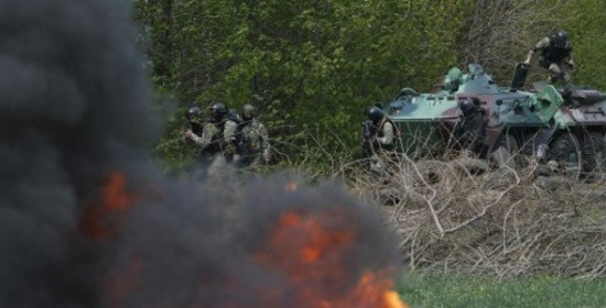 Αιματηρή αντεπίθεση Ουκρανών με τεθωρακισμένα - Πέντε νεκροί